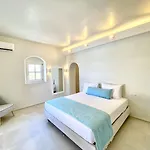 Villa Sienna Eco Fira (Santorini)