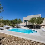 Sienna Eco Villa Fira (Santorini)