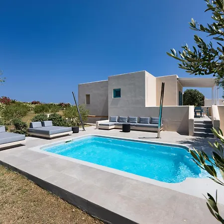 Sienna Eco Fira (Santorini)