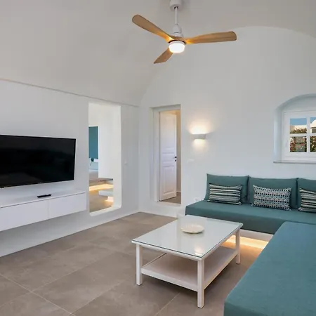 Villa Sienna Eco Fira (Santorini)