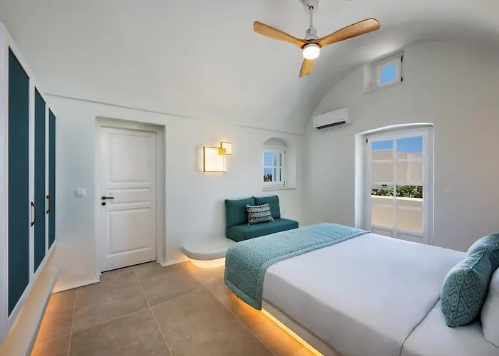 Villa Sienna Eco Fira (Santorini)