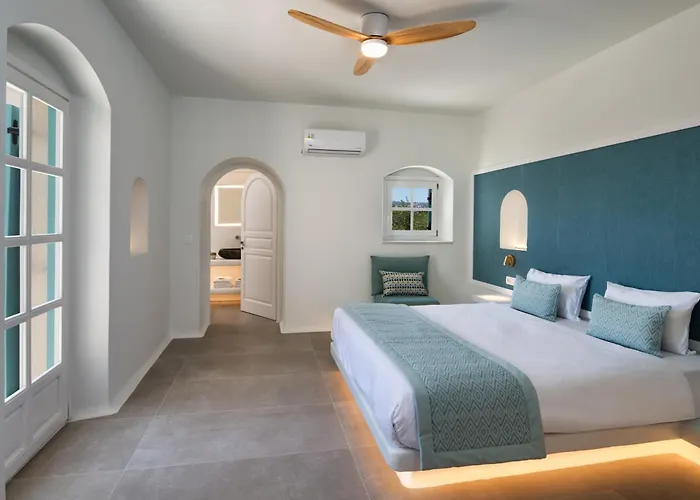 Villa Sienna Eco Fira (Santorini)