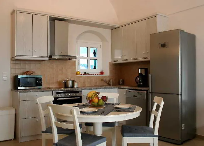 Villa Sienna Eco Fira (Santorini)