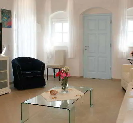 Sienna Eco Villa Fira (Santorini)