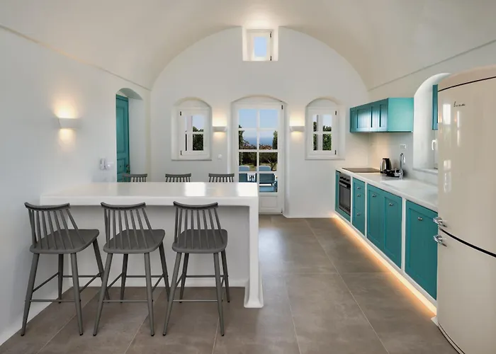 Sienna Eco * Fira (Santorini)