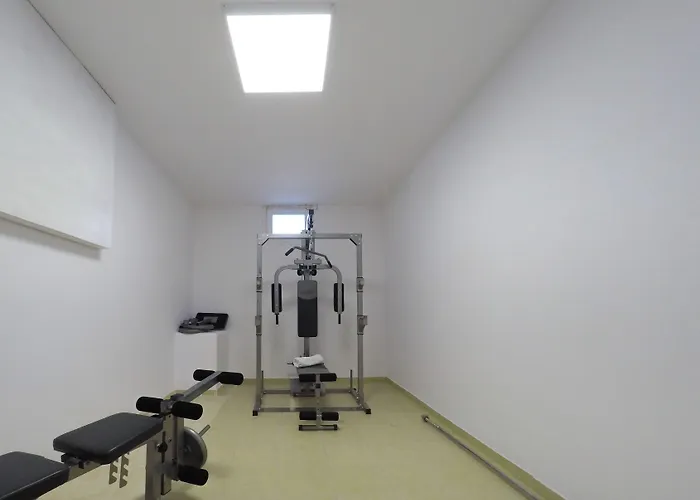 Sienna Eco * Fira (Santorini)