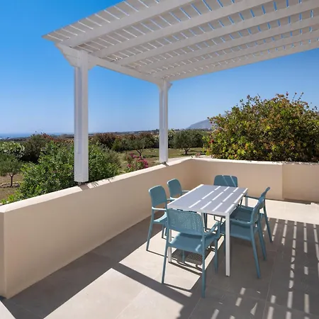 Sienna Eco * Fira (Santorini)