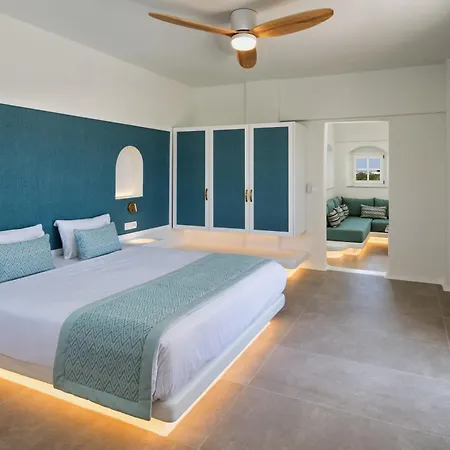 Sienna Eco Fira (Santorini)