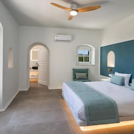 Villa Sienna Eco Fira (Santorini)